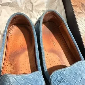 BOTTEGA VENETA Intrecciato Suede loafers Moccasins size 42 Bottega Veneta Red Intrecciato Suede Bow Slip On Loafers  main image 3